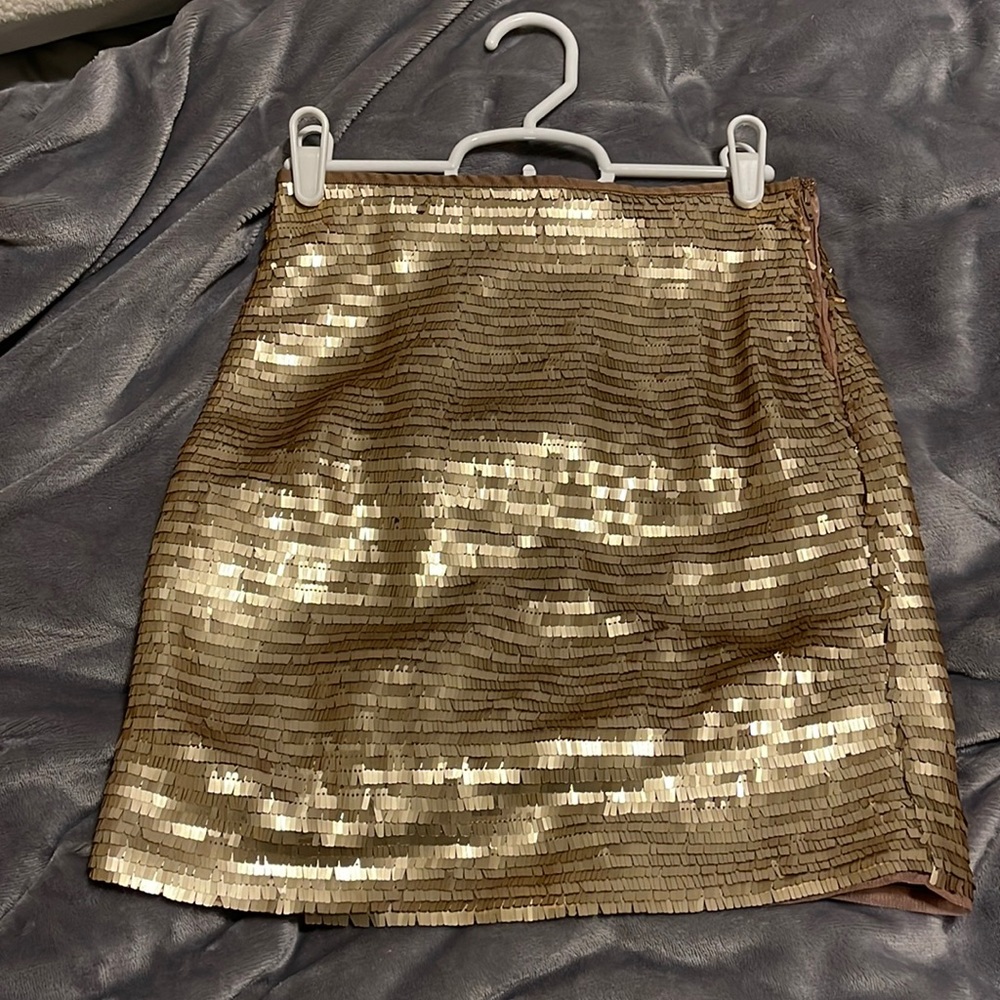 Gold sequin H&M mini skirt
